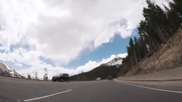 デンバー コロラド州 2018 時間経過 夏に山高速道路 ベルソー峠走行 — ストック動画