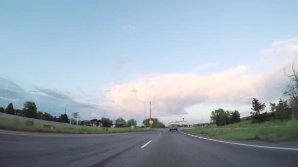 コロラド州ボルダー 2018年5月27日 南の高速道路36号線をボルダーからサンセットまで運転 — ストック動画