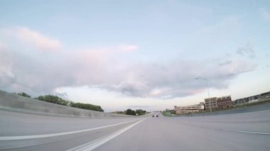 Boulder, Colorado, ABD-27 Mayıs 2018 - Sunset, Boulder 'dan 36. karayolunda güneye doğru sürüş.