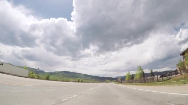 Denver Colorado Mayo 2018 Conducir Carretera Montaña Cerca Del Lago — Vídeo de stock