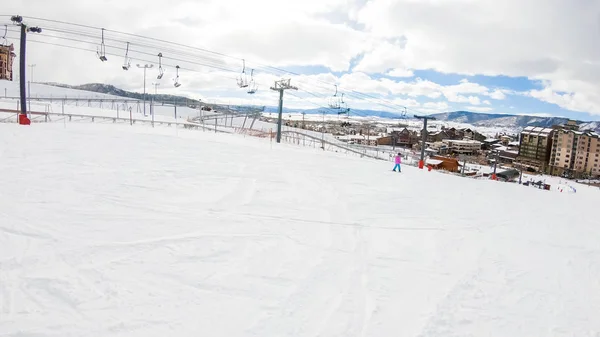 美国科罗拉多Steamboat Springs 2018年12月9日 小女孩学习高山滑雪 — 图库照片
