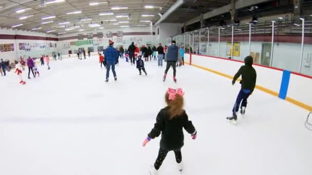 Denver Colorado Usa December 2018 Public Ice Skating Indoor Ice — Stock Video