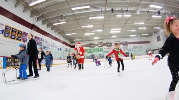 Denver Colorado Usa Dezember 2018 Öffentliches Eislaufen Der Eislaufhalle — Stockvideo
