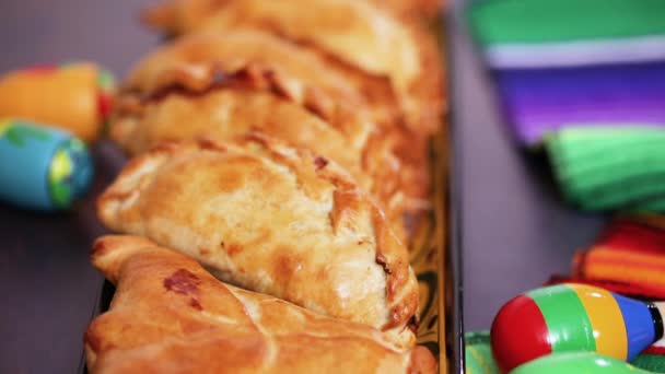 Byt Leží Domácí Velké Empanadas Různými Staffings — Stock video