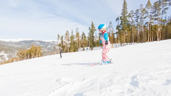 Keystoone Colorado Eua Janeiro 2019 Menina Aprendendo Esquiar Nas Montanhas — Fotografia de Stock