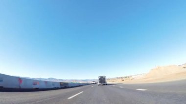 Denver, Colorado, ABD-1 Aralık 2018 Kış 'ta 470 numaralı karayolunda Batı' ya gidiyorum..