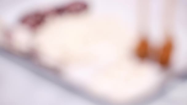 Close Verscheidenheid Van Marshmallow Toppings Met Pepermunt Chocolade Voor Warme — Stockvideo