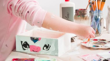 Çocuklar el sanatları projesi