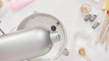 Paskalya kurabiyesi yapmak