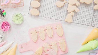 Paskalya kurabiyesi yapmak