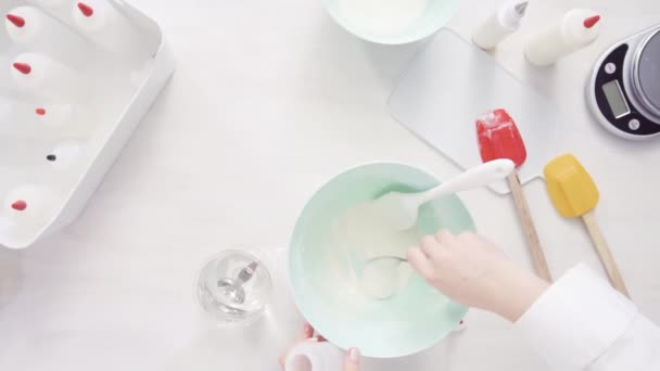 Пласка Лежала Крок Кроком Змішування Королівського Глазурування Прикраси Цукрового Печива — стокове відео