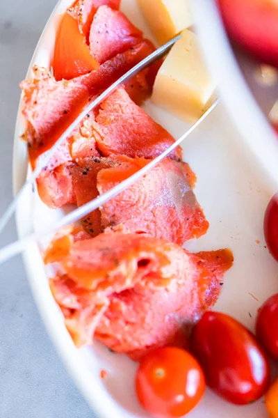 Cheese and fruit plate — Stock Photo, Image