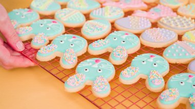 Paskalya kurabiyeleri