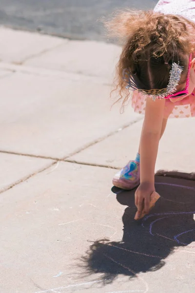 Sidewalk chalk activities — Stock Photo, Image