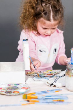 Çocuklar el sanatları projesi