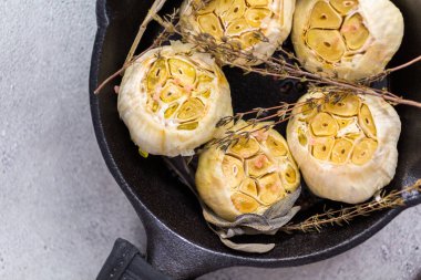 kavrulmuş sarımsak