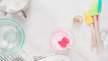 Paskalya kurabiyesi yapmak