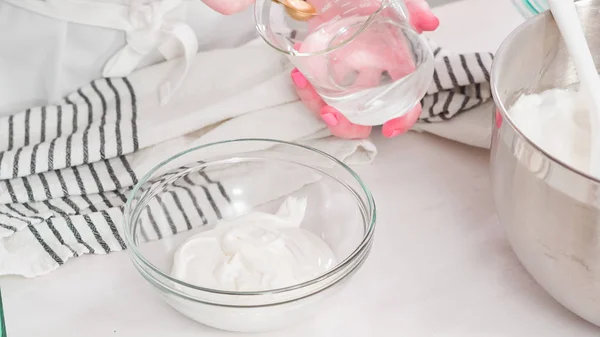 Making Easter cookies — Stock Photo, Image