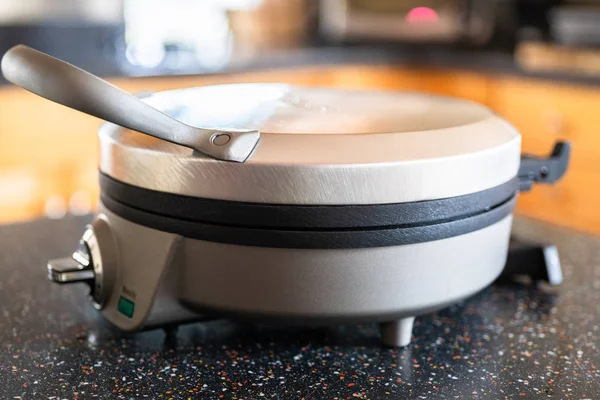 Making waffles — Stock Photo, Image