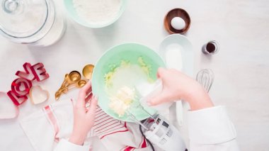 Şekerli Kurabiye Pişirme