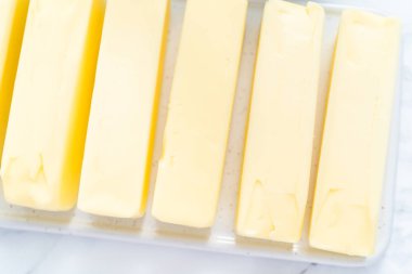 Tereyağı çubukları