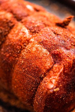 Kemiksiz domuz rostosu