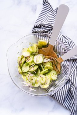 salatalık salatası