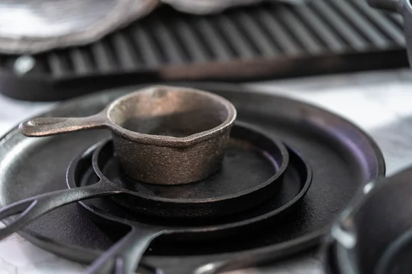 Cast iron frying pan — Stock Photo, Image