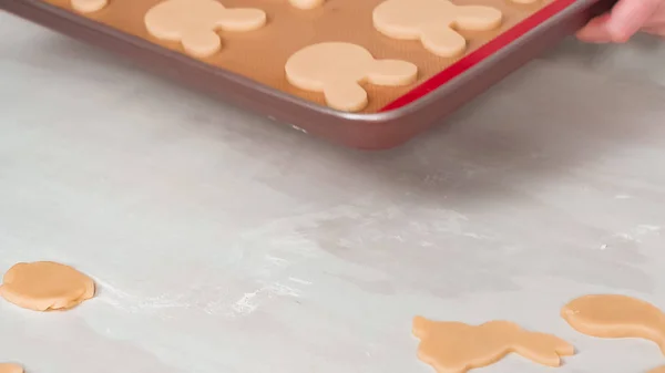 Cuisson de biscuits de Pâques — Photo