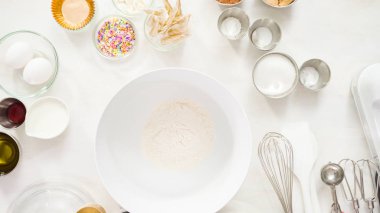 Tek boynuzlu at kekleri pişiriyorum.