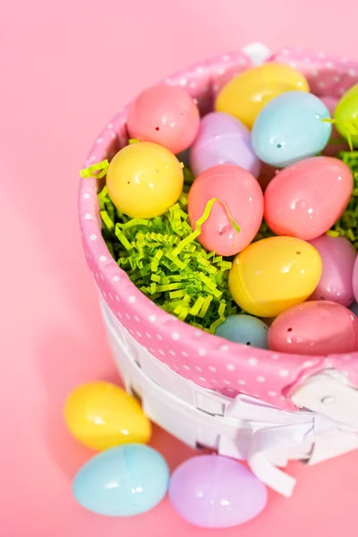 Easter basket — Stockfoto