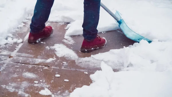 Pá de neve — Fotografia de Stock