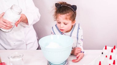 Royal Icing karıştırma