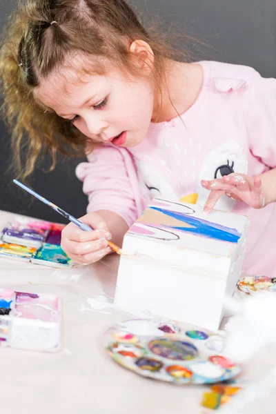 Çocuklar el sanatları projesi