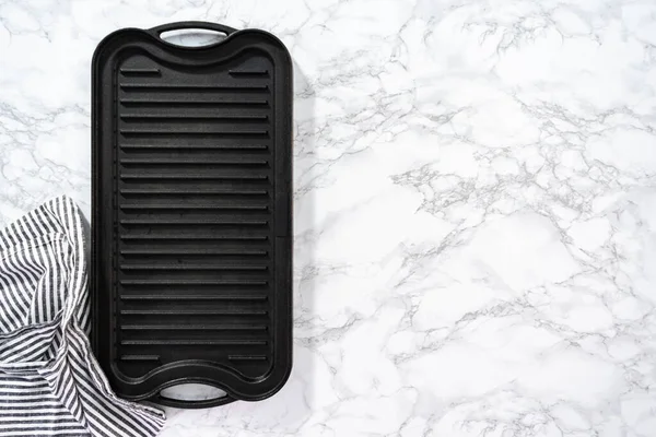 Cast iron griddle — Stock Photo, Image