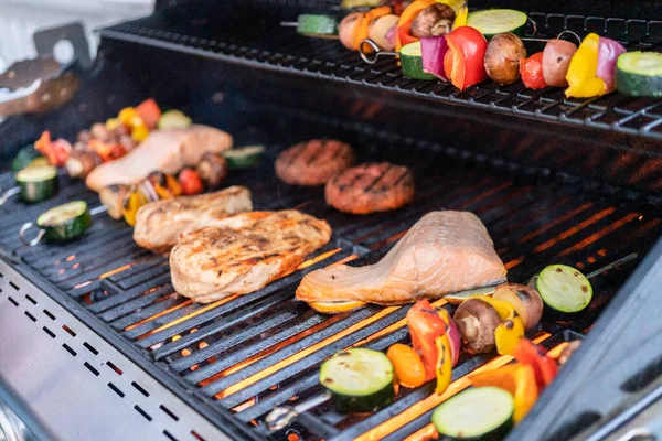 Grilling — Stock Photo, Image