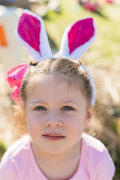 Cute Little Girl Easter Bunny Ears Easter Egg Hunt — Stock Photo, Image