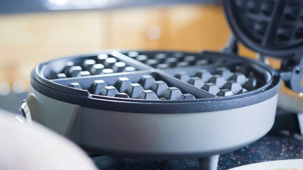 Making Homemade Waffles Electric Waffle Maker — Stock Photo, Image