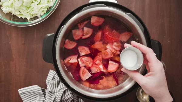 Paso Paso Acostado Cocinar Sopa Remolacha Borscht Con Verduras Orgánicas — Foto de Stock