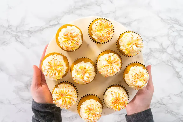 Flat Lay Pumpkin Spice Cupcake Italian Buttercream Sprinkles Cake Stand — Stock Photo, Image