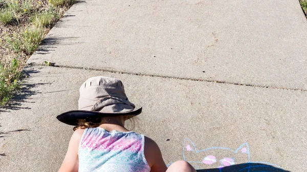 Little Girl Drawing Chalk Sidewalk Summer Day — Stock Photo, Image