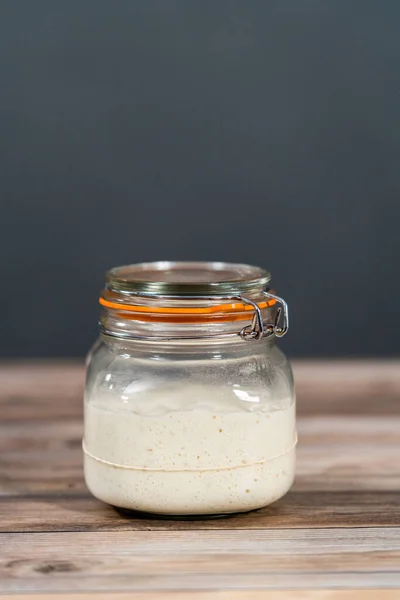 Alimentar Arrancador Masa Madre Frasco Albañil Vidrio Para Hornear Pan — Foto de Stock