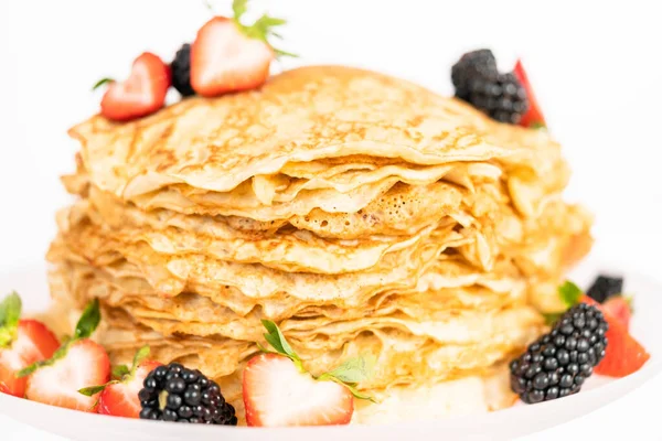 Close Stack Freshly Baked Crepes Berries Cake Stand — Stock Photo, Image