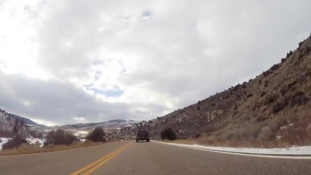 Condução Vista Montanhas — Vídeo de Stock