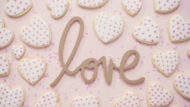 Señal Amor Del Día San Valentín Sobre Fondo Rosa — Vídeos de Stock