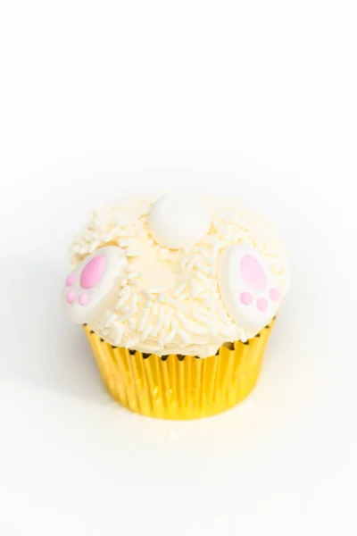 Påsk Haren Cupcakes Vit Bakgrund — Stockfoto