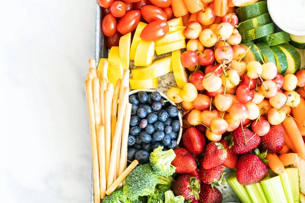 Snack Board Fresh Fruit Vegetables Crackers Dips — Stock Photo, Image