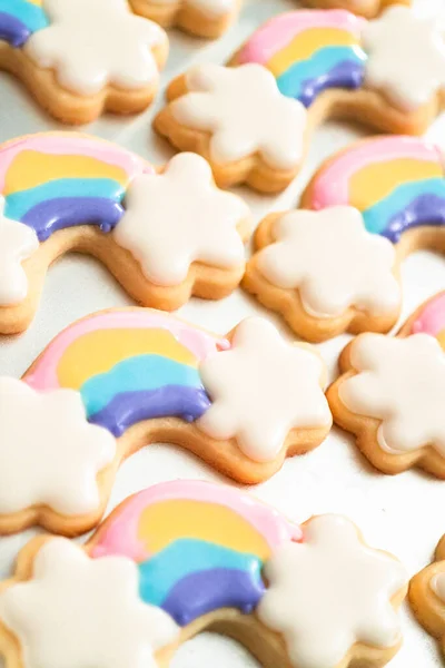 Ferme Décorer Les Biscuits Sucre Sur Thème Licorne Avec Glaçage — Photo