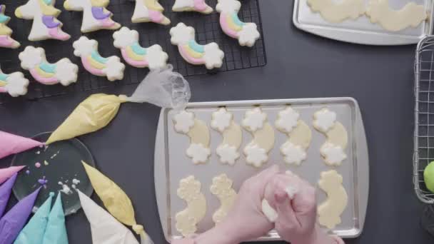 Plat Gelegd Stap Voor Stap Aardappelen Partjes Snijden Met Olijfolie — Stockvideo