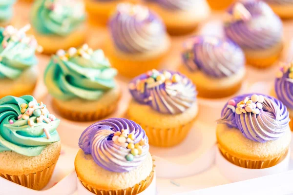 Cupcakes Baunilha Perto — Fotografia de Stock